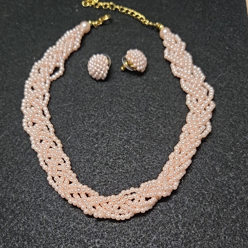 Elegant Pearl Necklace and Earring Set
